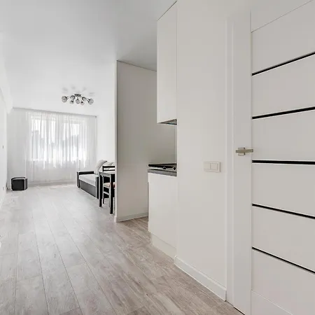 Apartment Studio61 Pramones 107 *